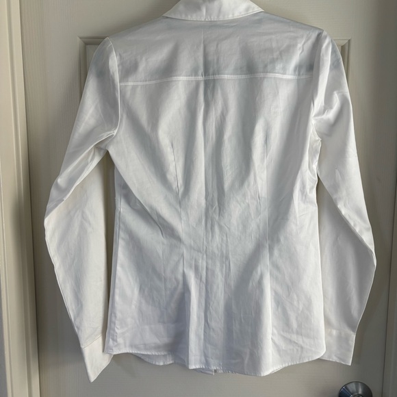 The Limited Essential White Button Down Shirt - Picture 4 of 8